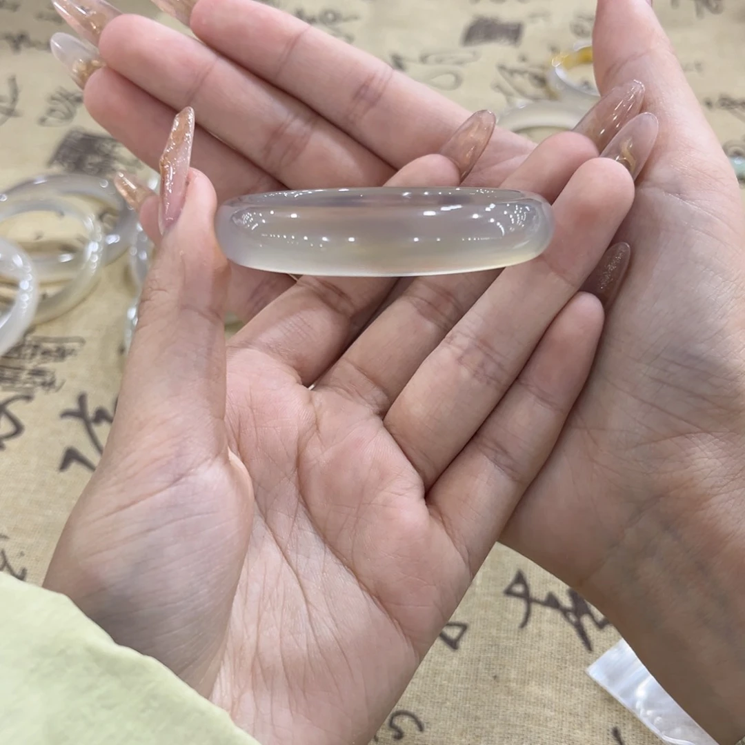 玛瑙/玉髓手镯未镶嵌青*?