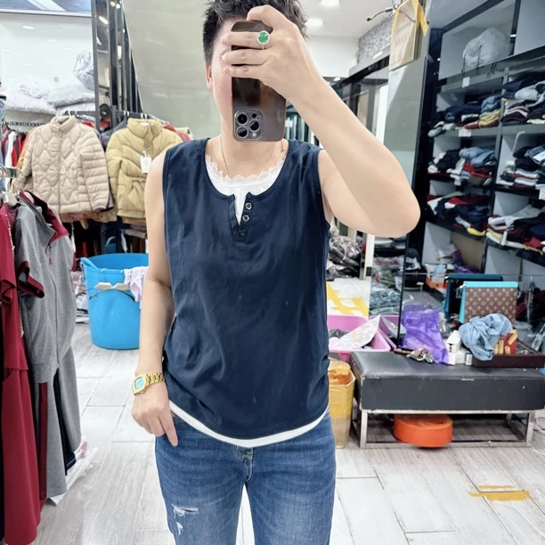 秋冬新款圆牌高质量里外穿4色背心9655