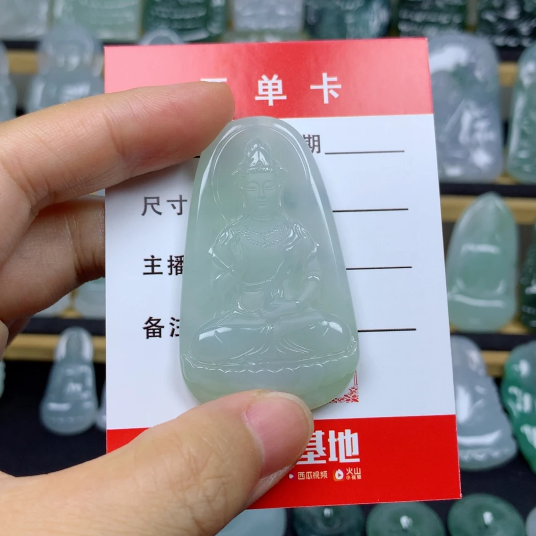 纯***乐颈饰未镶嵌翡翠素衣