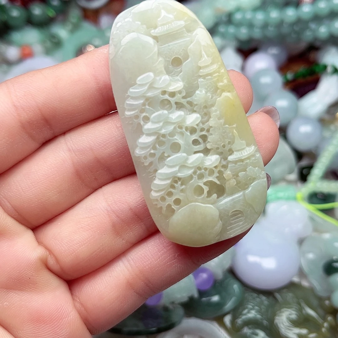 翡翠未镶嵌颈饰翡翠