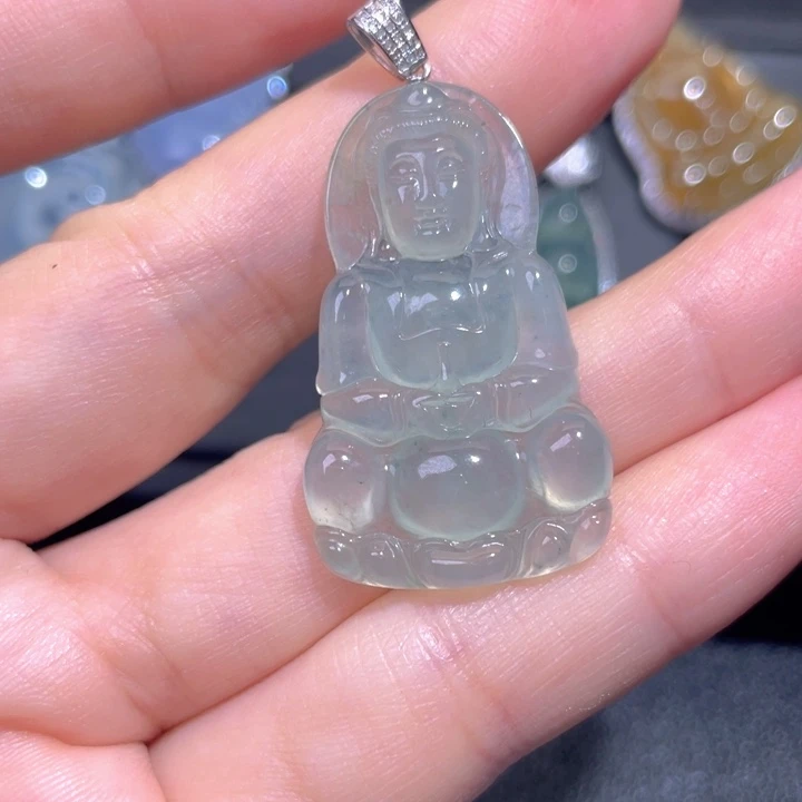 颈饰18K金镶嵌翡翠翡翠