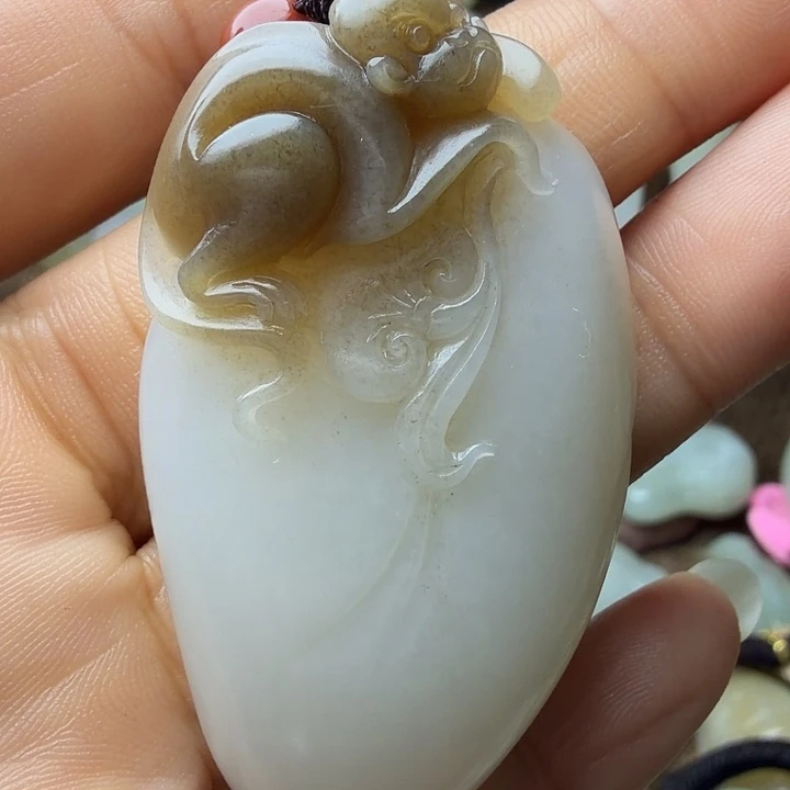 和田玉（糖玉）未镶嵌挂件