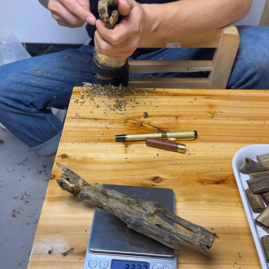 沉香手把件沉香碎料上炉块料