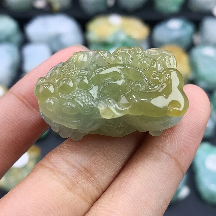 翡翠未镶嵌颈饰天然缅甸翡翠