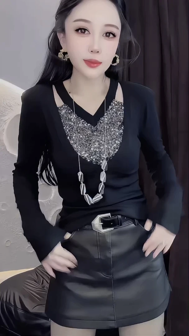 2025冬季网红新款显瘦气质高级感洋气法式精致设计百搭小众女小衫