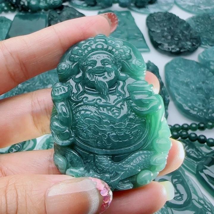 翡翠未镶嵌颈饰多样性发货天然A货翡翠