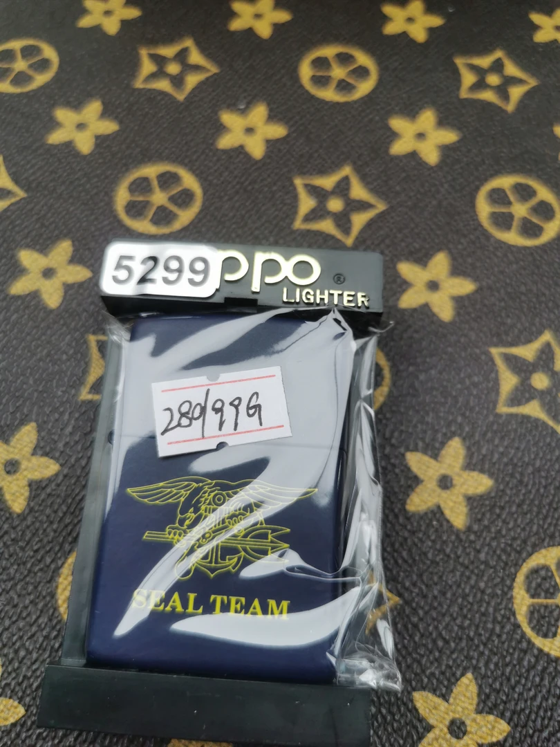 Zippo打火机回血99G蓝雅漆带题材-5299