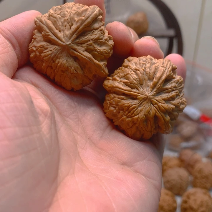 吊坠文玩核桃雨花石三棱