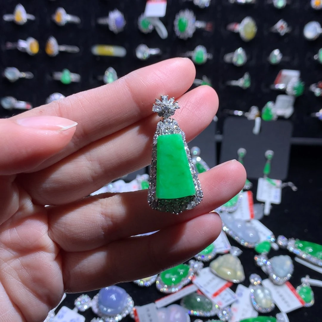 翡翠戒指银S925镶嵌天然翡翠