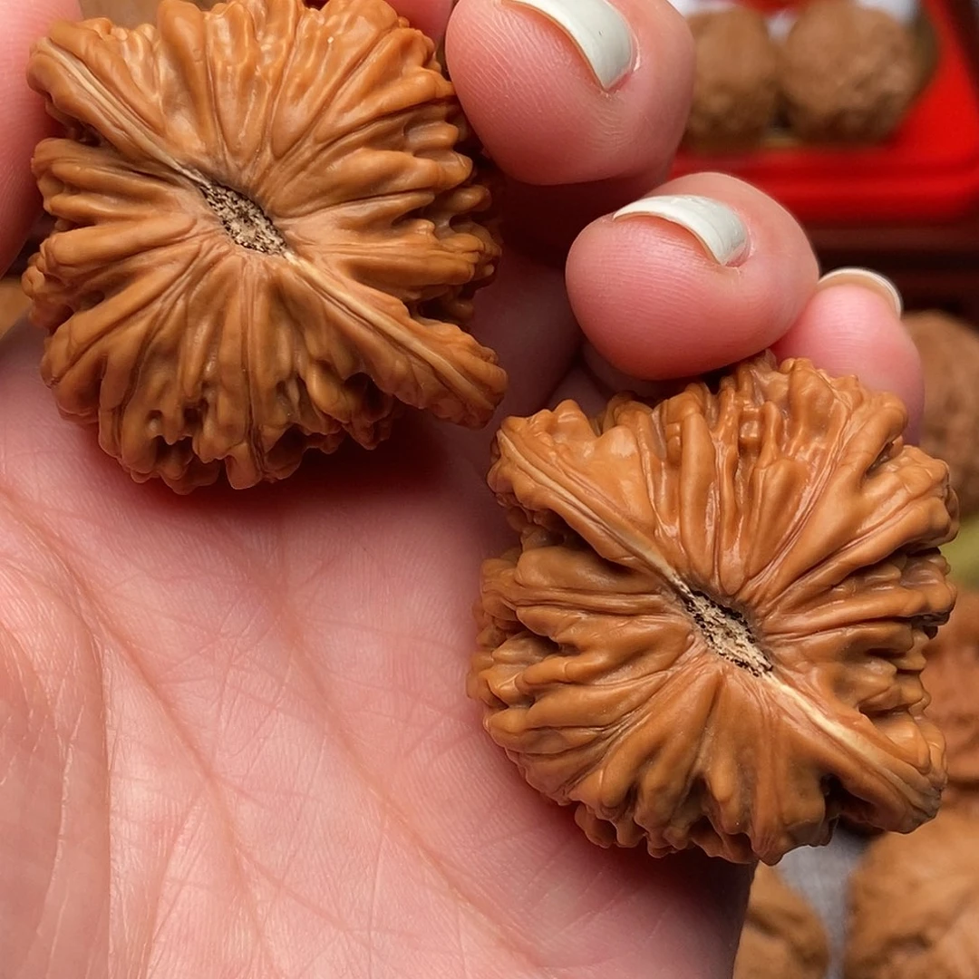 一***白文玩核桃把件汉高楼42全品