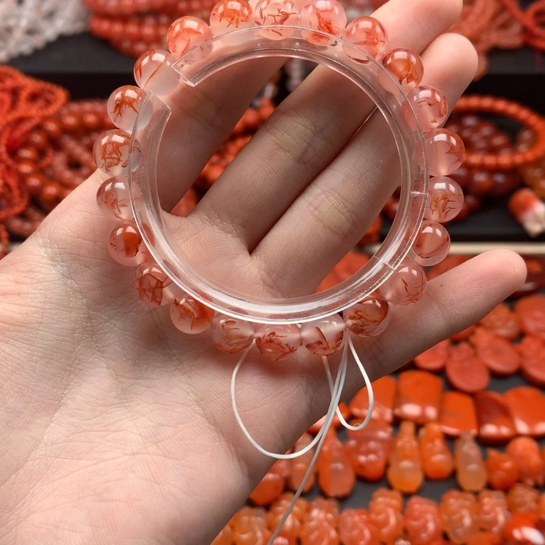 姑***慕南红玛瑙未镶嵌手链