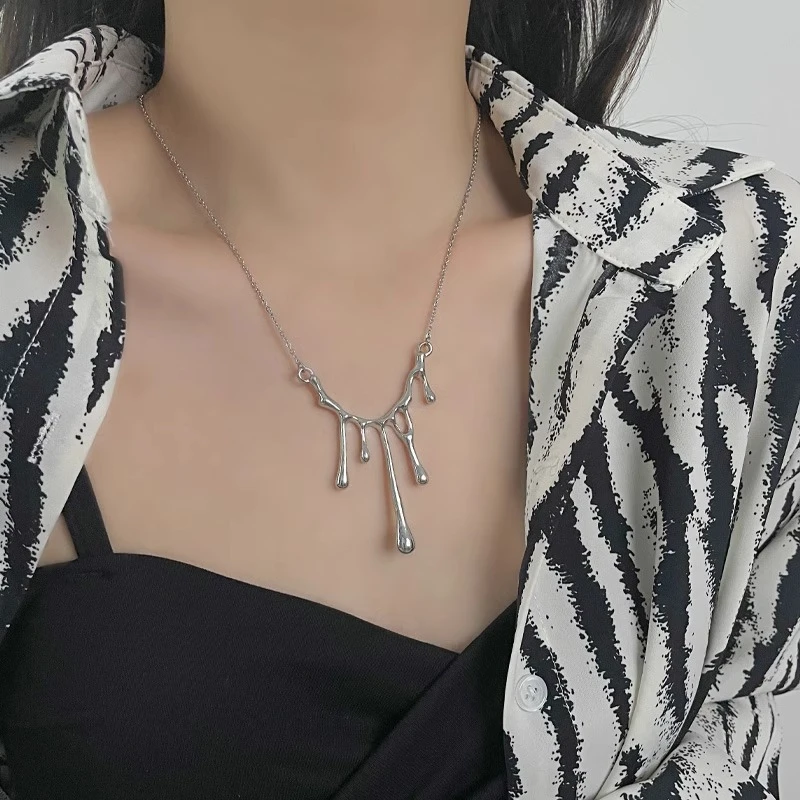 水滴熔岩项链女夏轻奢小众ins潮冷淡风嘻哈毛衣链辣妹配高级饰品