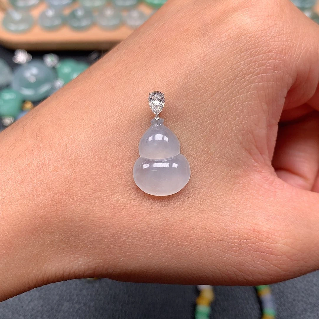 吊坠(赠链)18K金镶嵌翡翠