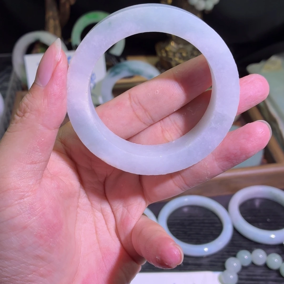 定制翡翠未镶嵌天然翡翠A货毛胚手镯