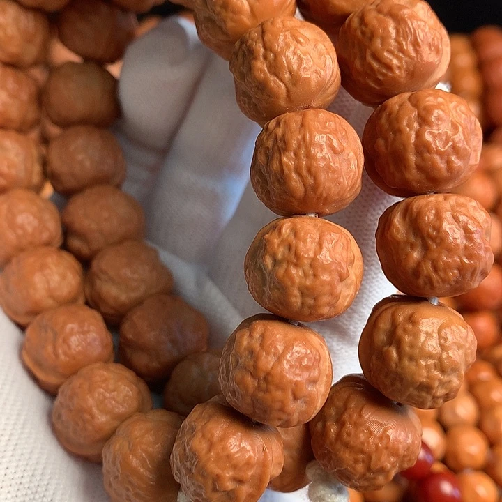 文玩核桃手串?**?产总16