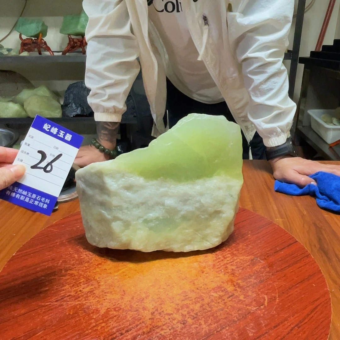 未镶嵌蛇纹石玉原石26