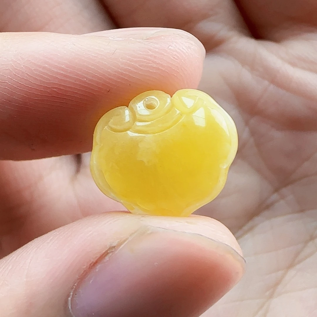 未镶嵌蜜蜡珠宝奇石