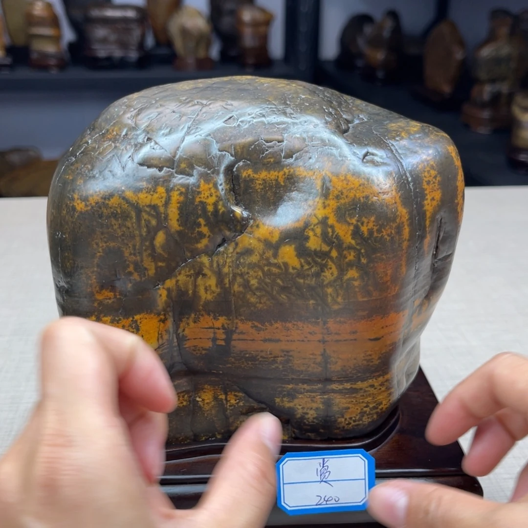 赏***目石材广西大化彩玉石配底座