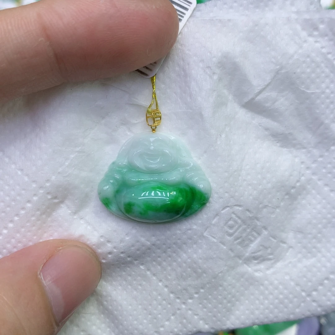 颈饰18K金镶嵌翡翠