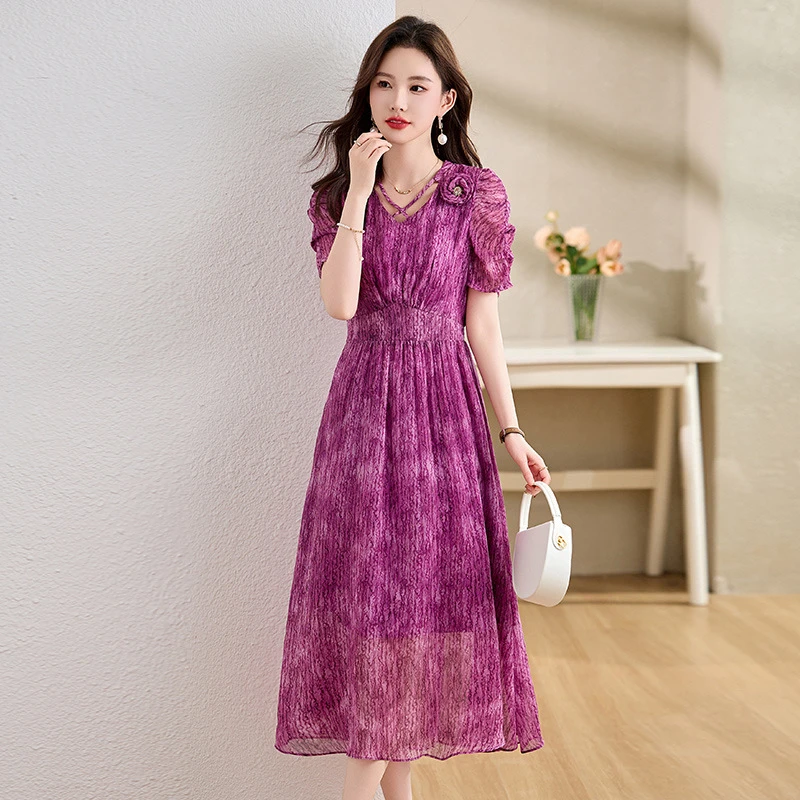 2025夏季新款女装时尚减龄收腰v领气质长裙优雅轻奢连衣裙 YB8887