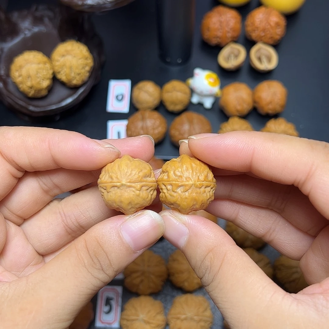 阿***哥把件文玩核桃小南瓜23尺