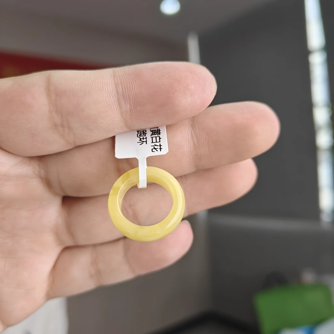 俄料鸡油黄白花蜜蜡戒圈跑环