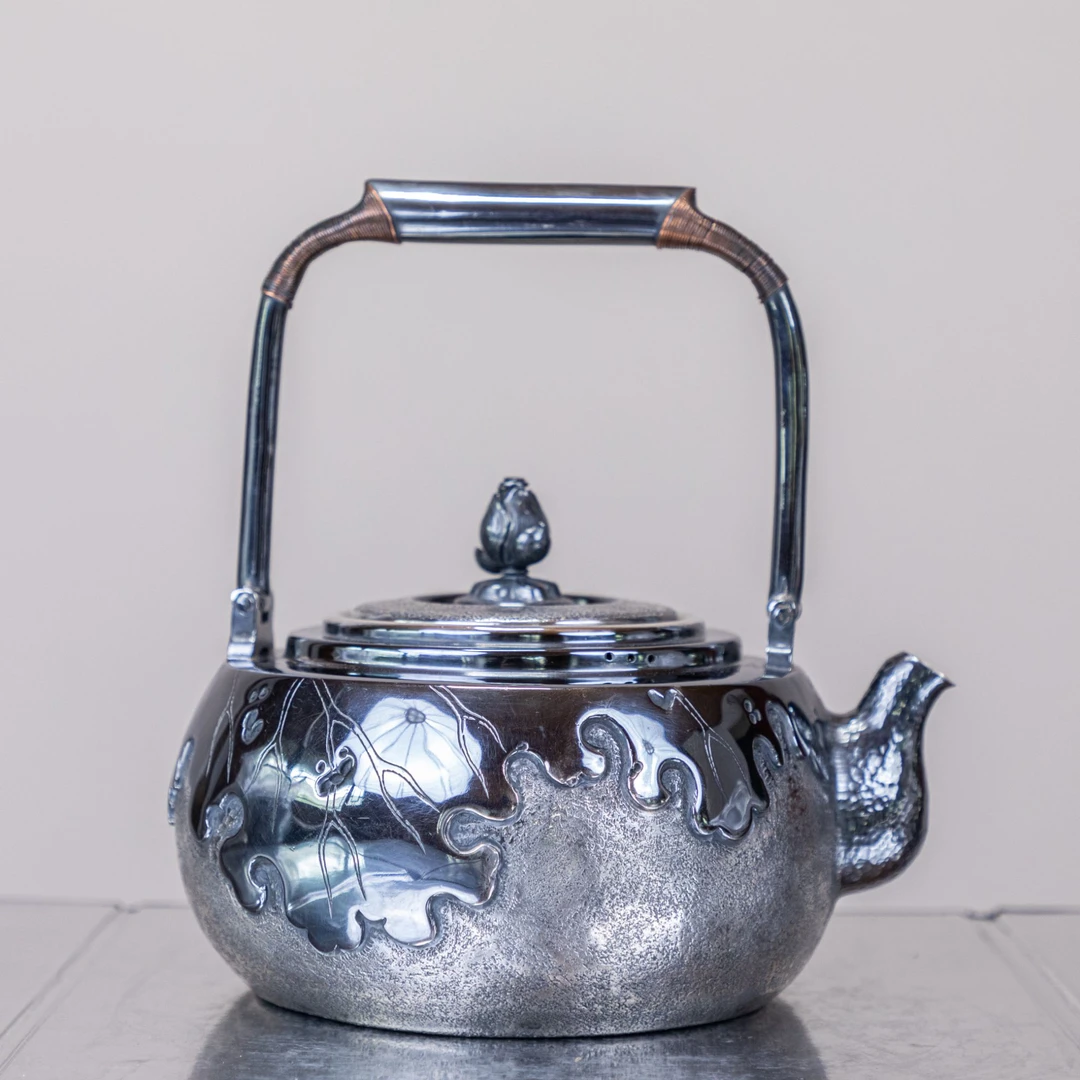 足银精工大师鏨刻荷叶荷花提梁烧水壶煮水大容量家用全手工泡壶