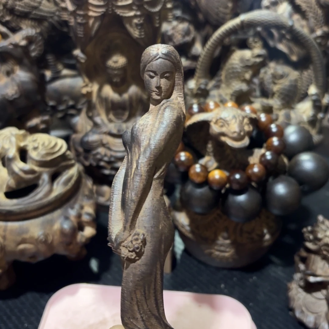 木家居用品摆件等