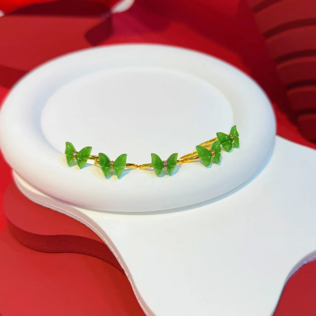 18K金10*12mm苹果绿蝴蝶戒指（多样性发其一）HNZ12994