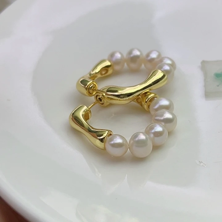 淡水珍珠未镶嵌耳饰