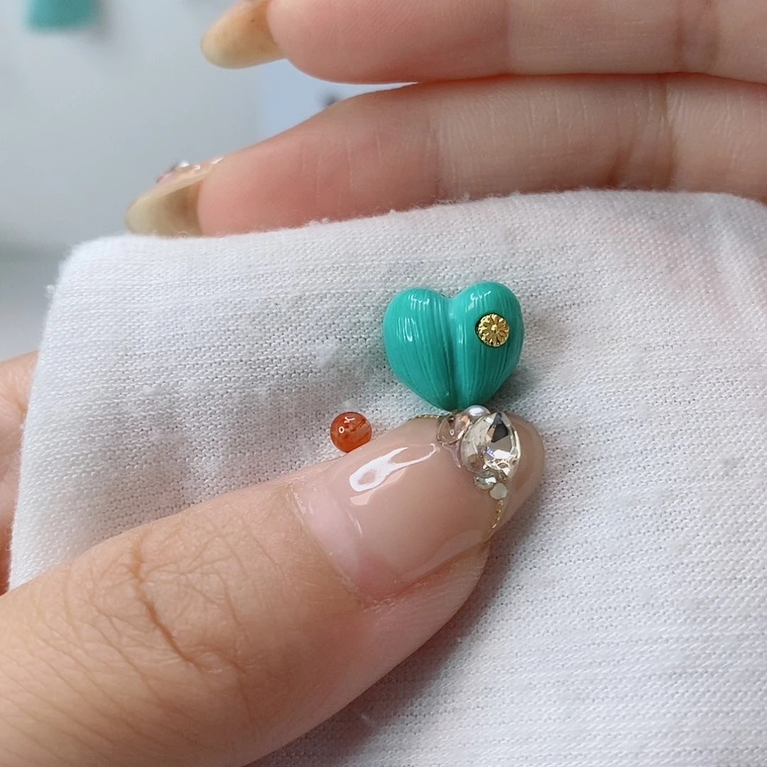 南红玛瑙未镶嵌珠宝奇石