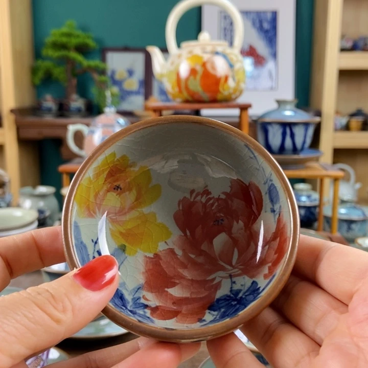 瓷片手工制作工艺精湛等特点为