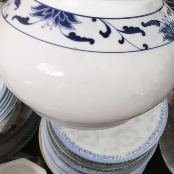陶瓷盘子碗啥都有