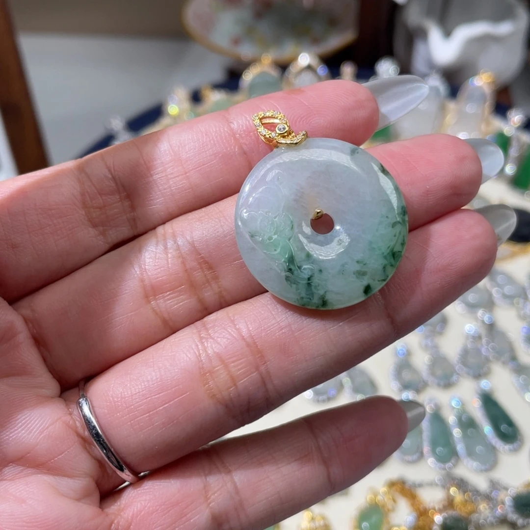 二***头项链银S925镶嵌翡翠吊坠