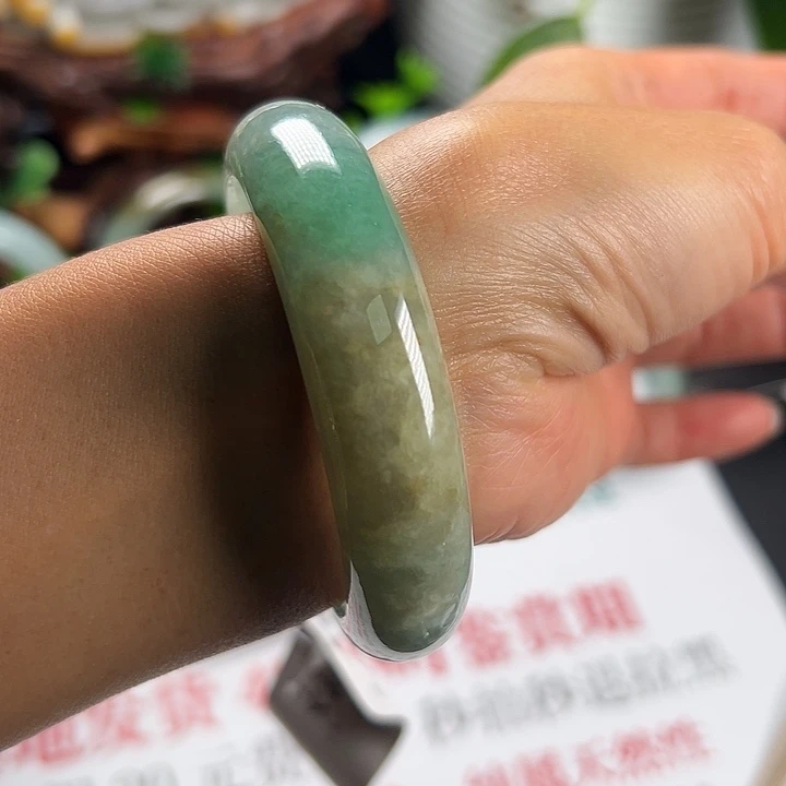 翡翠未镶嵌手镯纯天然缅甸A货翡翠特色镯55.6