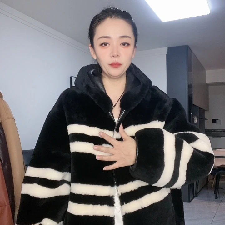 绵羊皮美丽奴皮毛一体两面穿L135斤左右