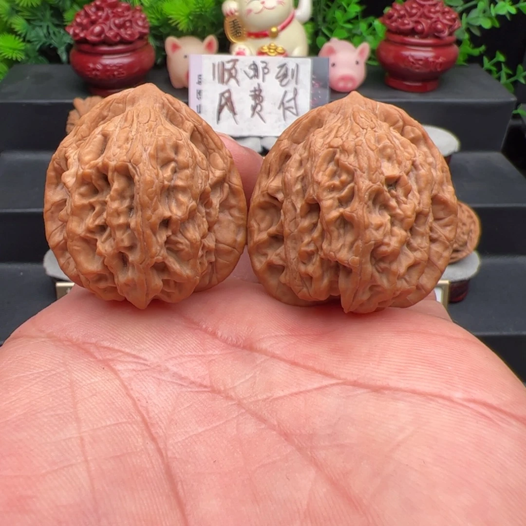 寒***枫把件文玩核桃野牛沟山地虎头，尺寸37