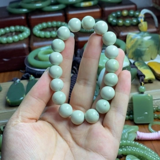 岫岩河磨玉（透闪石质玉）未镶嵌手串