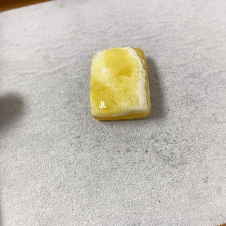 蜜蜡裸石未镶嵌吊坠