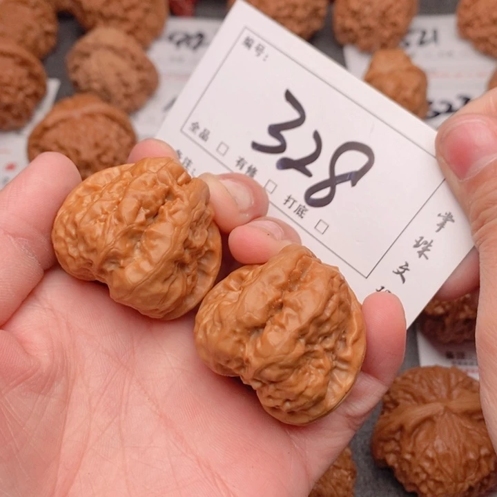 文玩核桃吊坠37三角328