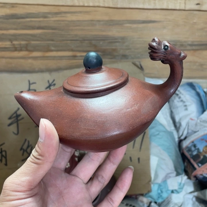 茶壶紫砂老厂紫砂壶一件。