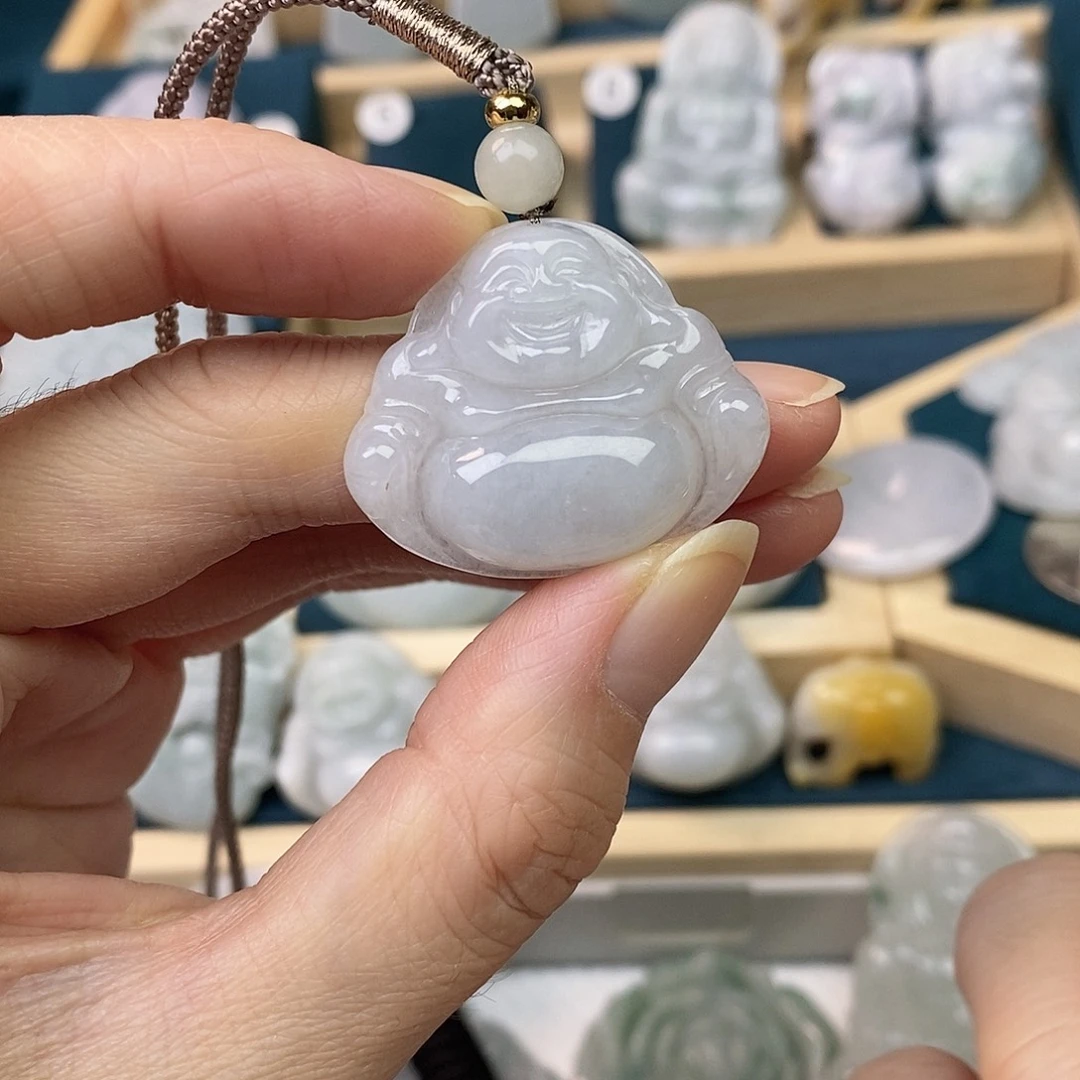 翡翠未镶嵌颈饰佛公