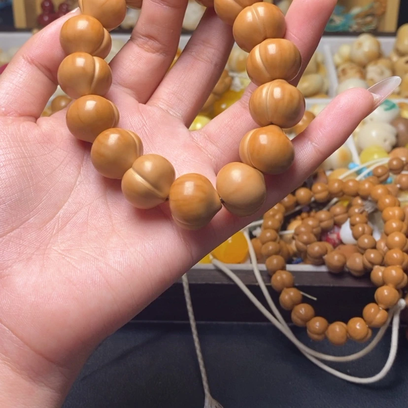 【闪购商品】吊坠猴头核桃钢***萝