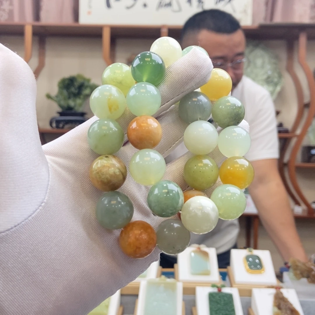 蛇纹石玉未镶嵌手串（多样性发一件