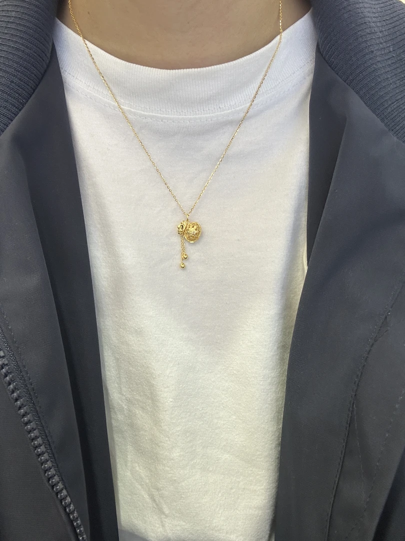 坠链均925银 【黄飞达】925银镂空流苏福袋套链时尚百搭金色