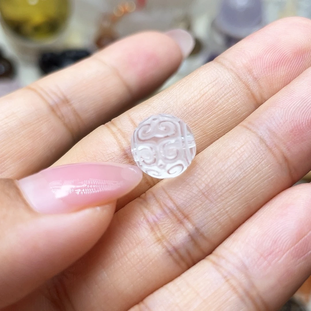 颈饰未镶嵌水晶吊坠