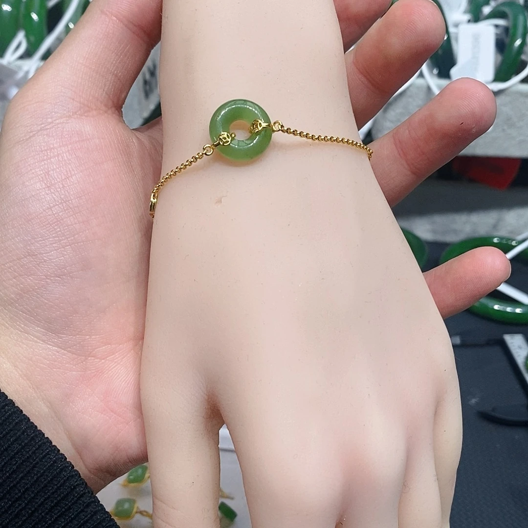 和田玉（碧玉）未镶嵌手链