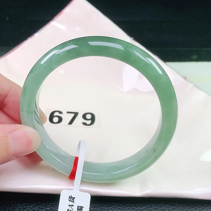 未镶嵌手镯翡翠679