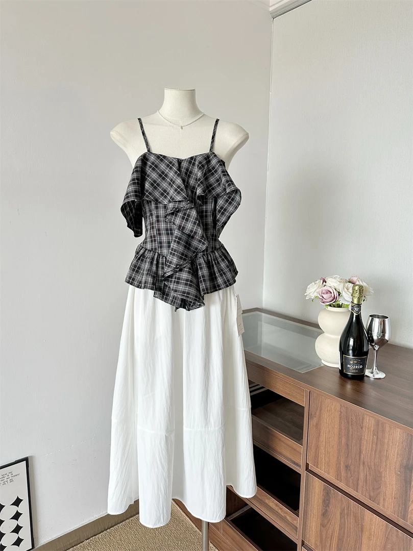 法式高级感减龄格纹荷叶边无袖吊带背心短款气质显瘦时尚百搭上衣