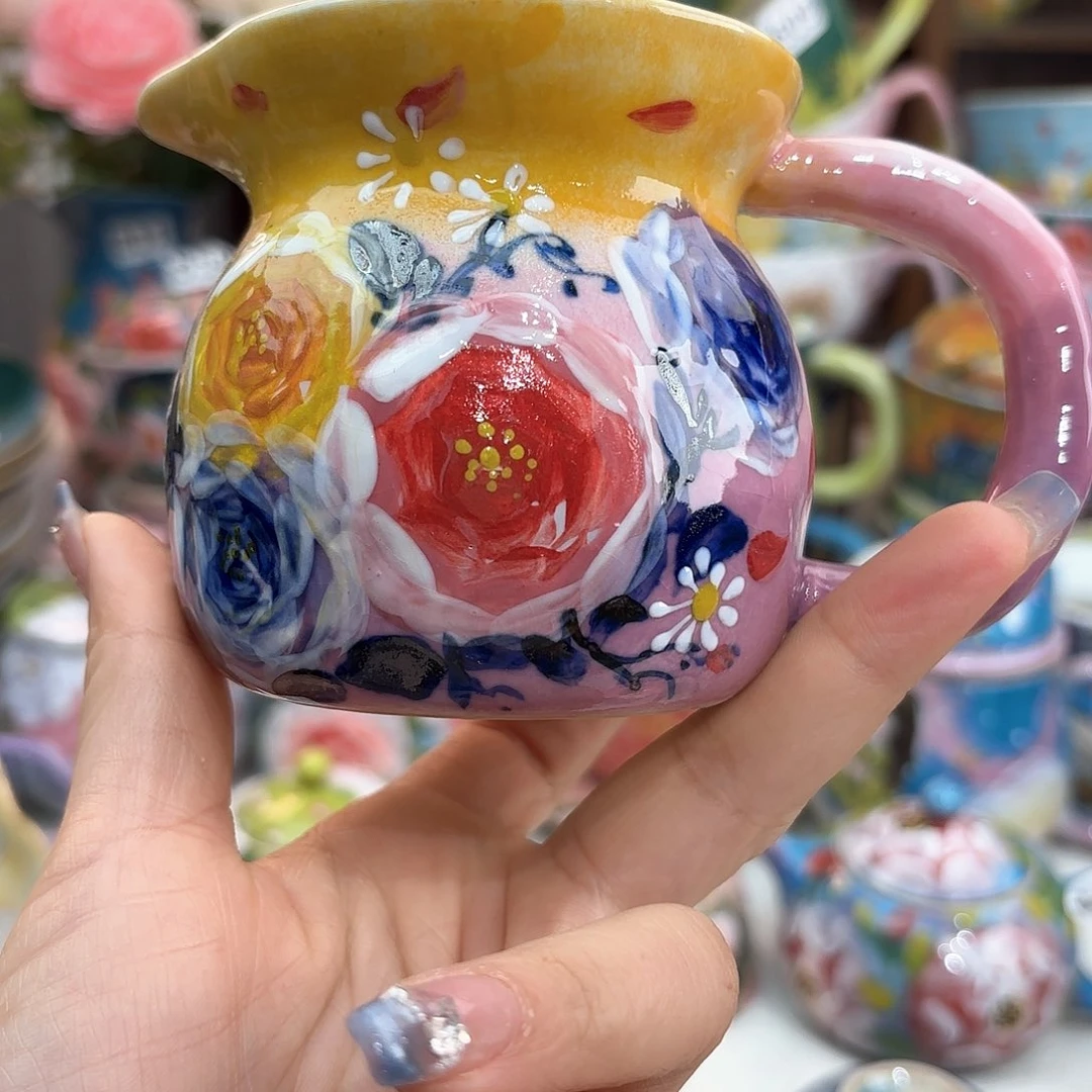 瓷片在我这点吃东西就得多睡两